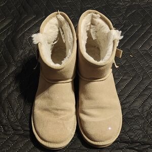 Koolaburra UGG Tan Suede Boots with Plush Lining WOMEN'S SIZE 7 EUC